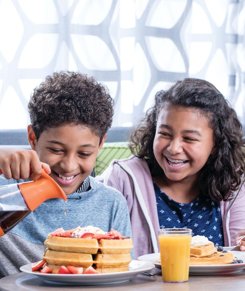 Hampton Inn&suites Cleveland-independence Independence
